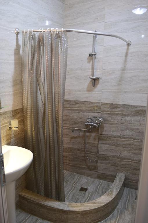 Apartment Near Park 36 Batumi Exterior photo